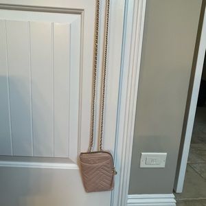 Tory burch pink phone bag